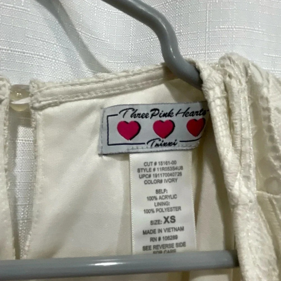 Three Pink Hearts Tank Top Cream Mesh Crochet Size XS - Picture 2 of 3